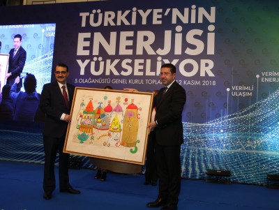 Enerji Verimliliği Derneği 5. Olağanüstü Genel Kurulu, Enerji ve Tabii Kaynaklar Bakanımız Sayın Fatih Dönmez’ in katılımı ile İstanbul Hilton Bomonti Otel’de gerçekleşti